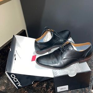 Aldo Men’s dress shoes- size 10. Black Great condition.